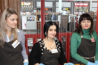 Участники взрослого мастер-класса турецкая кухня МЕГА Самара