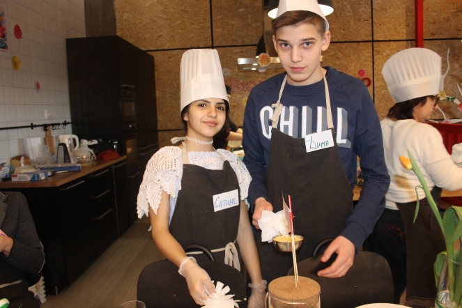 Участники взрослого кулинарного мастер-класса МЕГА САМАРА 8 марта